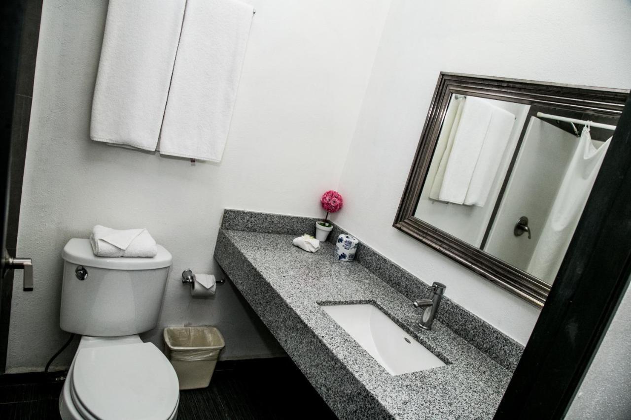 Booking Dioh Monterrey Exterior foto